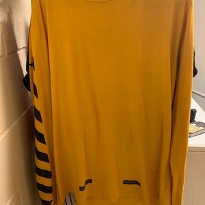 Offwhitw long sleeve tee